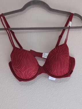 NWT Calvin Klein 2 Way Convertible Bra Size 34C